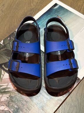 Birkenstock Mogami Kids Sandals In Ultra-blue/Black Size 34 Narrow Fit